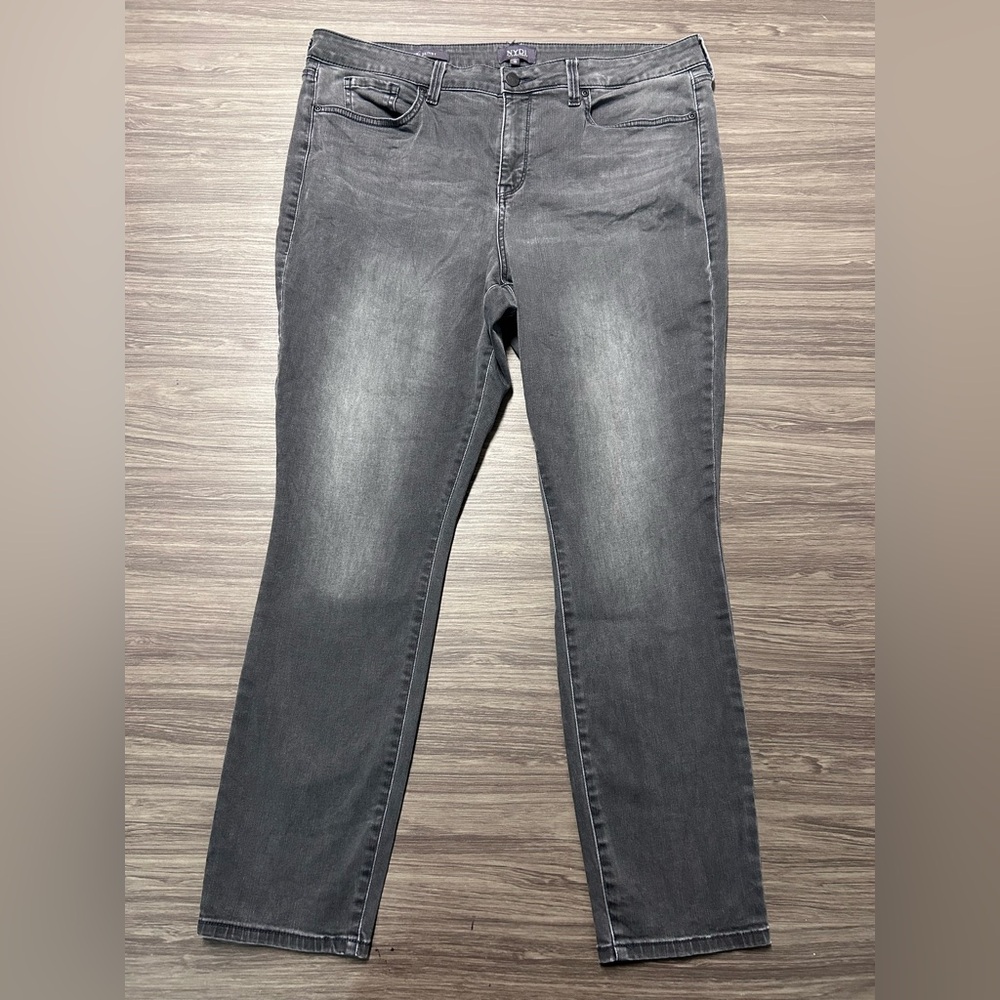 NYDJ Black AMI Skinny Jeans Size 16